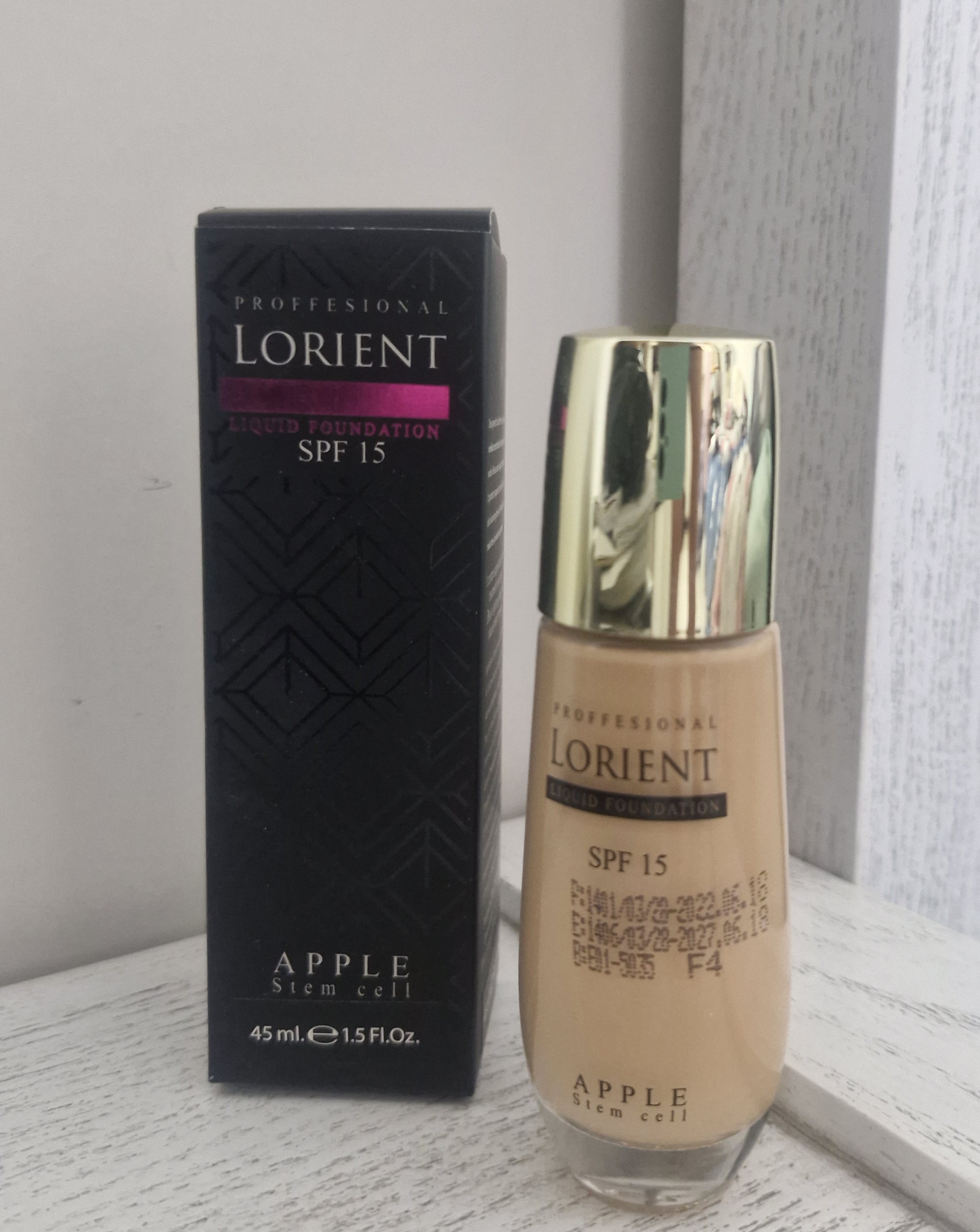 کرم پودر اورینت F4