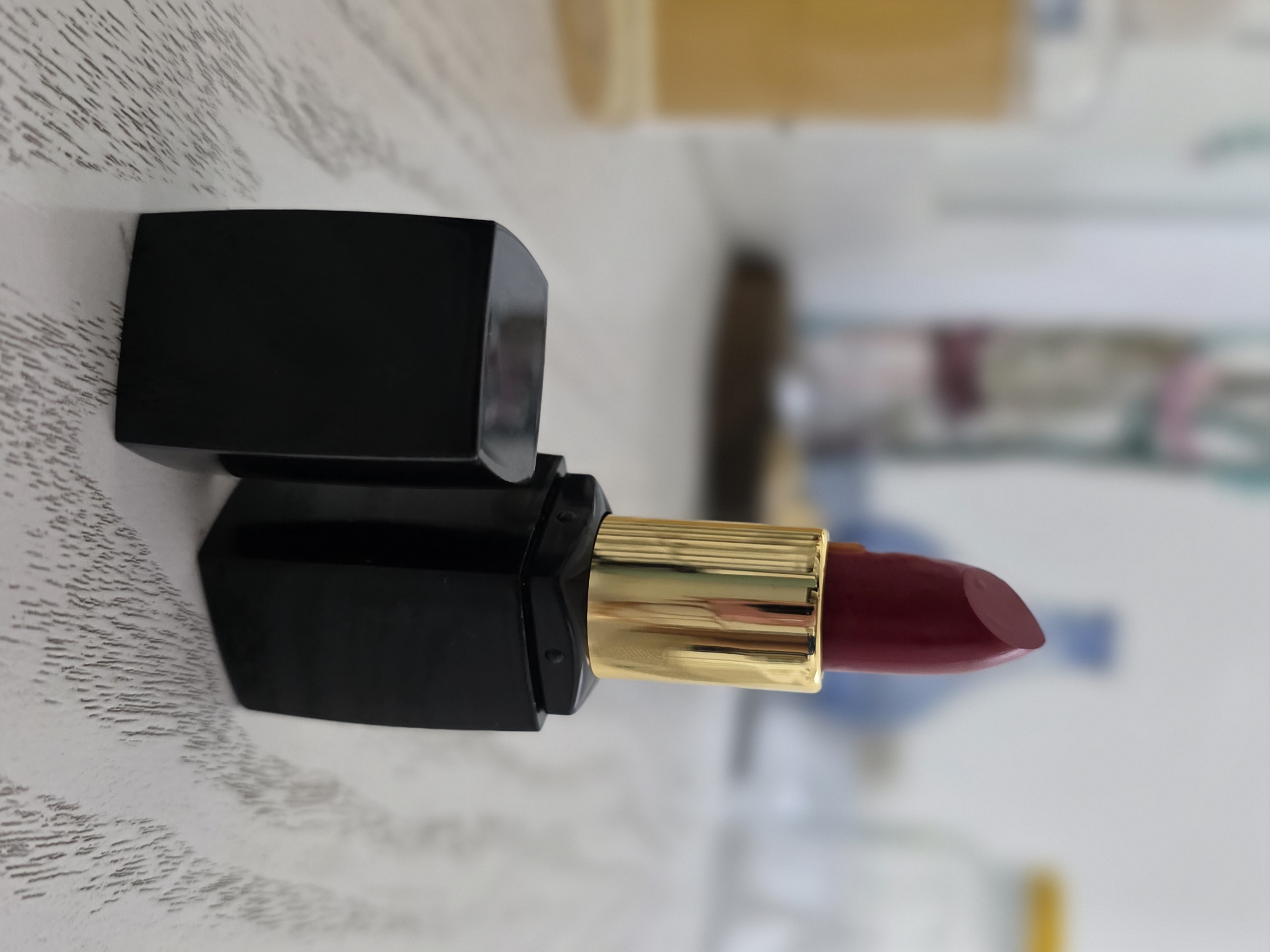 رژلب دالاس شماره ۸۴۱