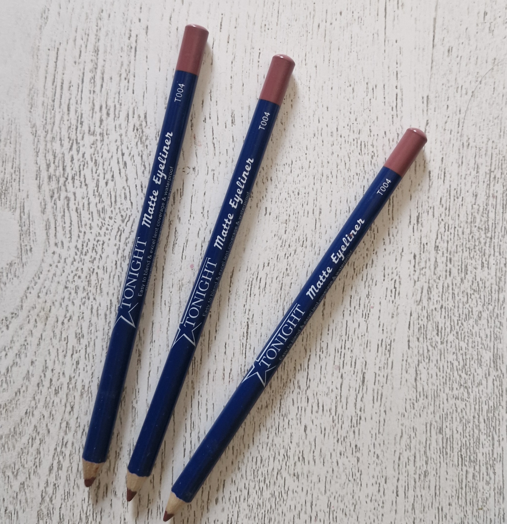 مداد لب تونایت شماره ۰۴